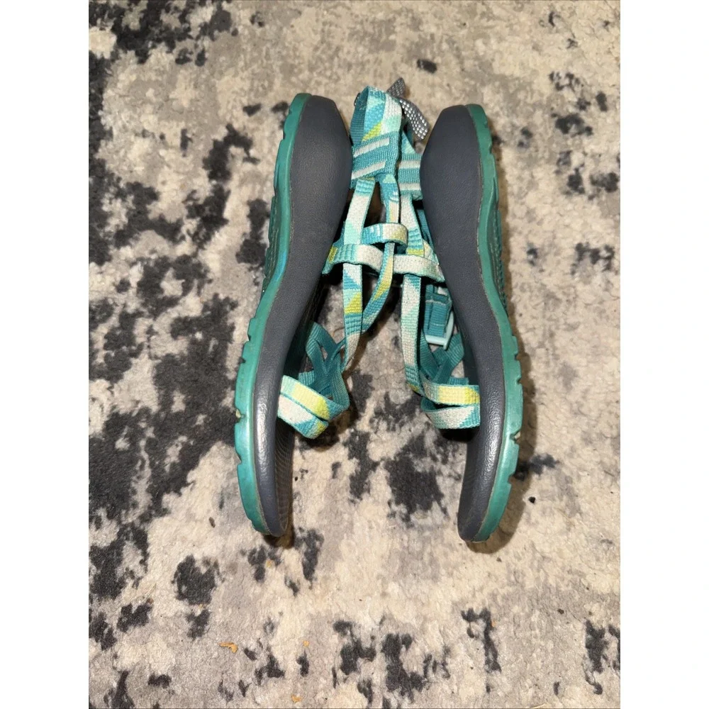 Chaco Girls Sandals Shoes Size 3 Green Multi Color Strappy Kid Youth